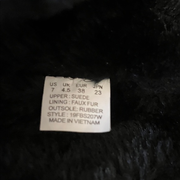 Ed Hardy Black Boots with Skull and Rose Design - Picture 6 of 7